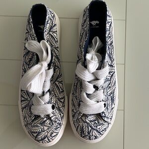 Rocket Dog slip on Sneaker NWOT size 7.5